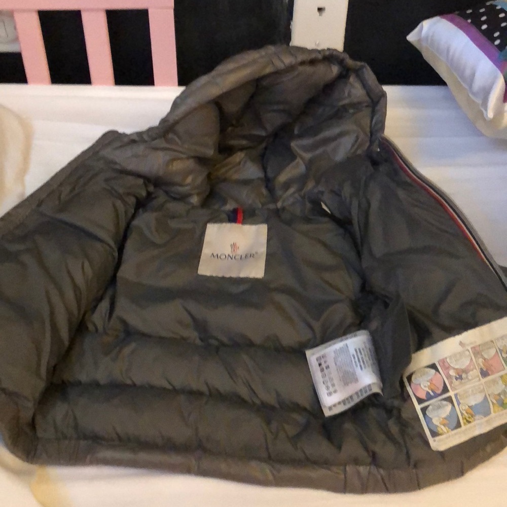 Like new ! Just needs a wash